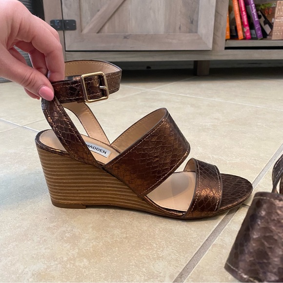 Steve Madden Brown Metallic Wedge Heels 8.5 - Picture 10 of 11